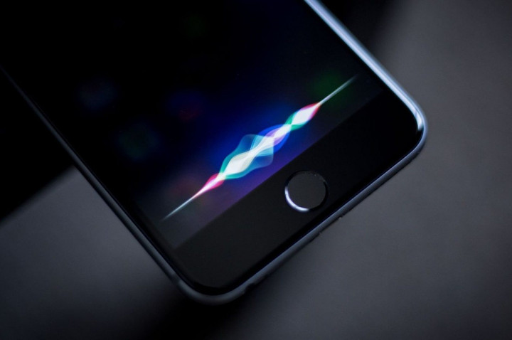 Apple Mungkin Izinkan Pengguna iPhone Pindah dari Siri