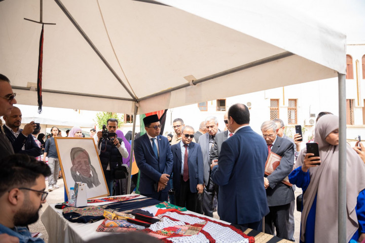 Mahasiswa Indonesia Pamer Budaya Indonesia ke Masyarakat Tunisia