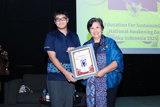 Malas dan Tak Peduli, Penjajahan Masa Kini yang Mesti Dilawan Generasi Muda