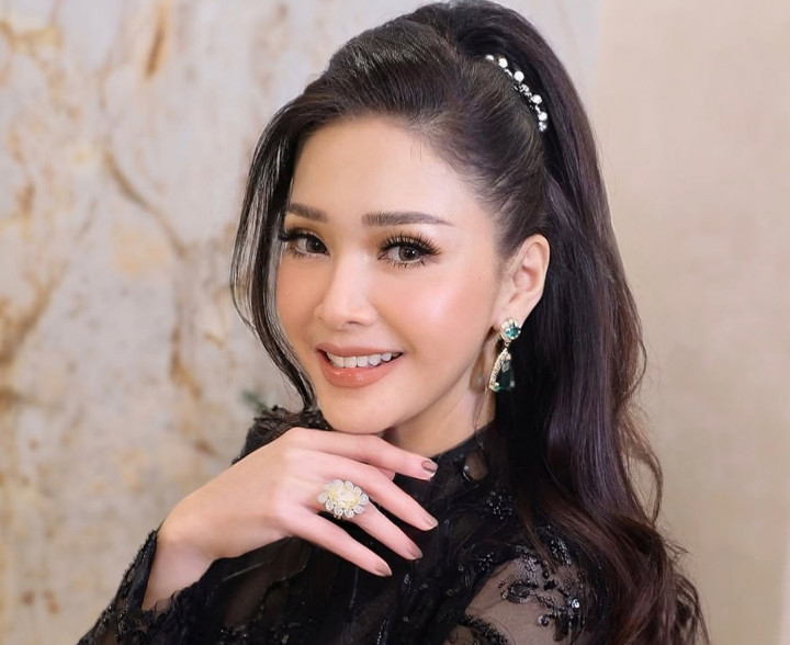 Shabrina Leanor Juara Indonesian Idol 2025, Maia Estianty Sampai Naik Meja