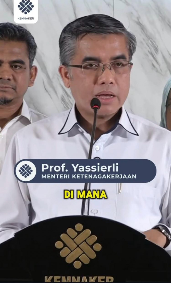 Menaker Larang Perusahaan Tahan Ijazah Karyawan