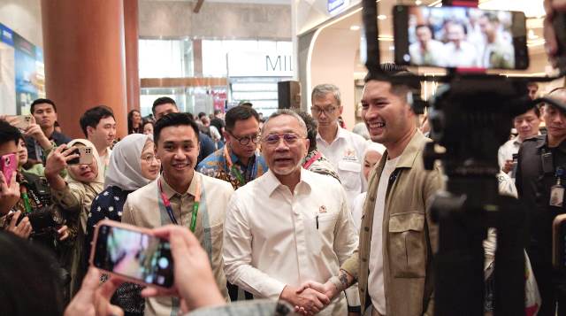  Mikael Jasin yang memegang gelar World Barista Champion 2024, memulai debutnya di gelaran World of Coffee Jakarta 2025. (Foto: Dok. Istimewa)