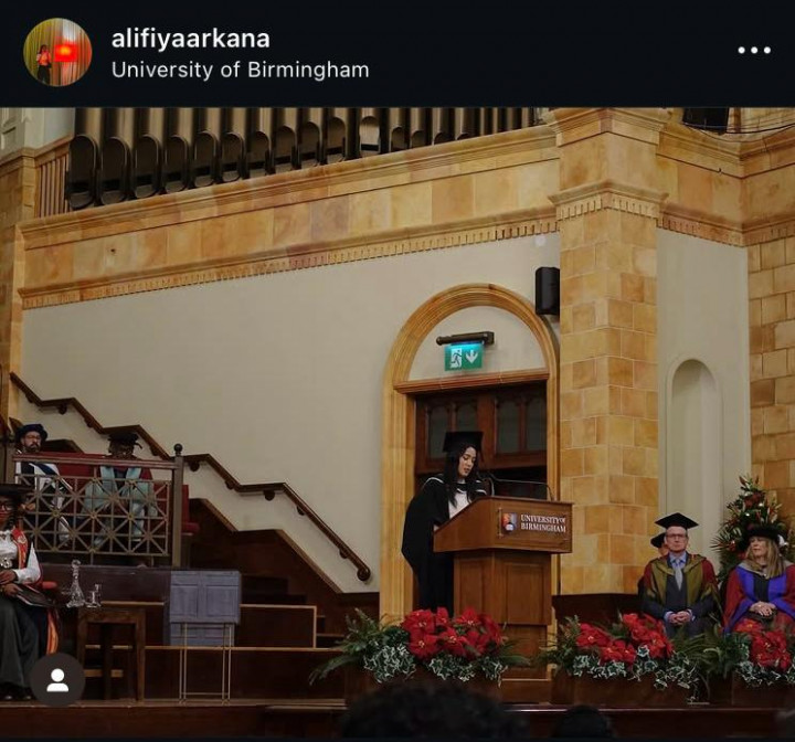 Anak Dede Yusuf Nggak Kaleng-Kaleng! Alifiya Arkana Lulus Terbaik dan Sabet 2 Penghargaan di Inggris