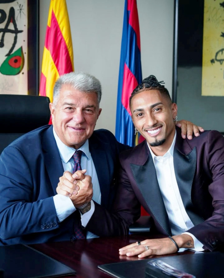 Barcelona Perpanjang Kontrak Raphinha Hingga 2028