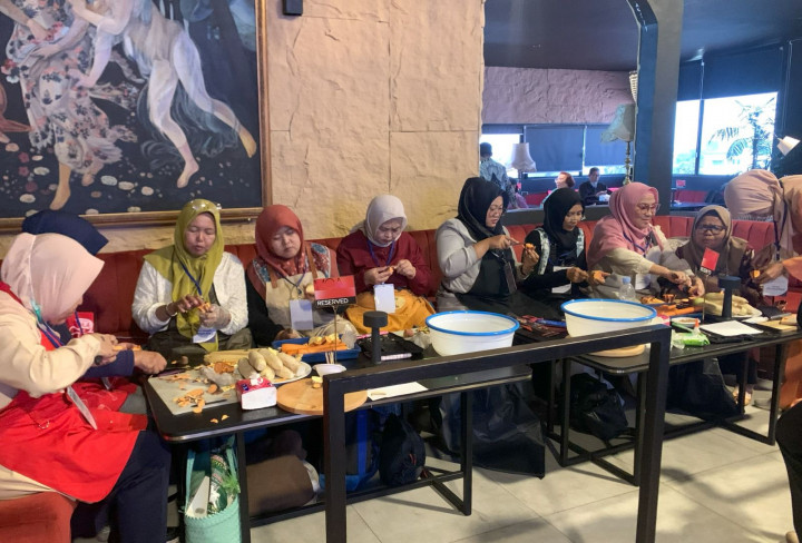 Mengukir Umbi Bisa Jadi Peluang Usaha Lewat Keterampilan Unik