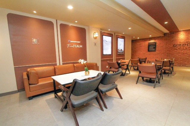 Sentuhan Warna untuk Suasana Ruangan yang Lebih Hangat