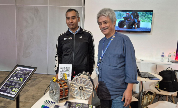 Motor Axial Flux PENS Unjuk Gigi di Pameran INAPA 2025