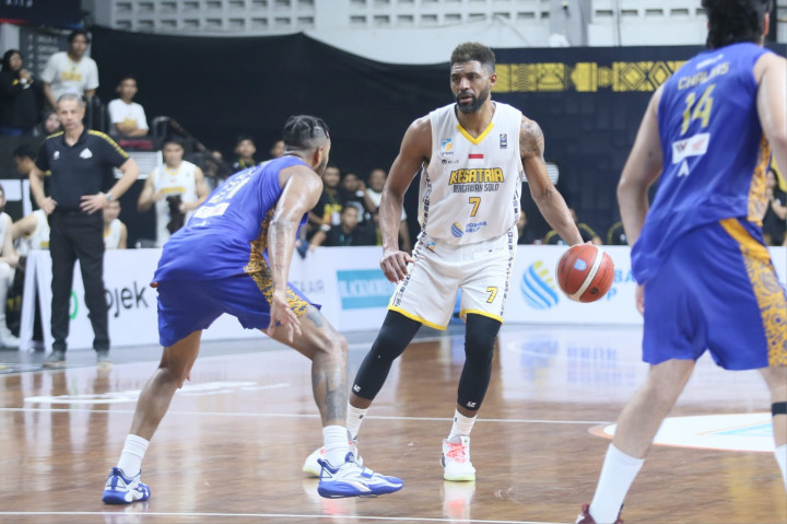 Kesatria Bengawan Solo Bekuk Satria Muda