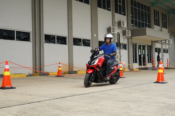 Kencan Singkat dengan Alva Cervo X, Begini Sensasinya