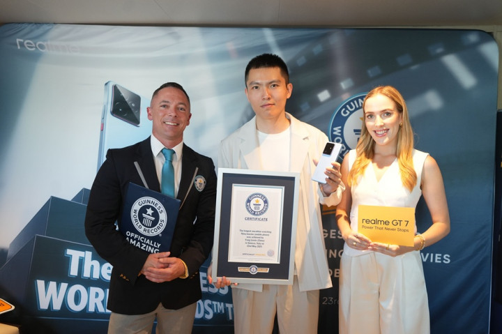 realme GT 7 Resmi Pecahkan Guinness World Records