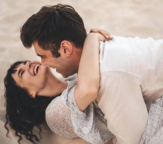 5 Trik agar Pasutri Tahan Lama di Ranjang