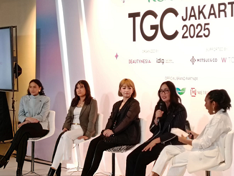 (KI-ka: Putri Tanjung, Susilowati (Kao Indonesia,) Yukiko Ikeda (TGC Jepang), dan Monique Soeriaatmadja). (Foto: Dok. Yuni)