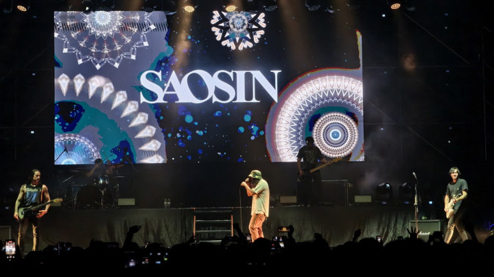 Saosin Buka Konser di Jakarta dengan Lagu 