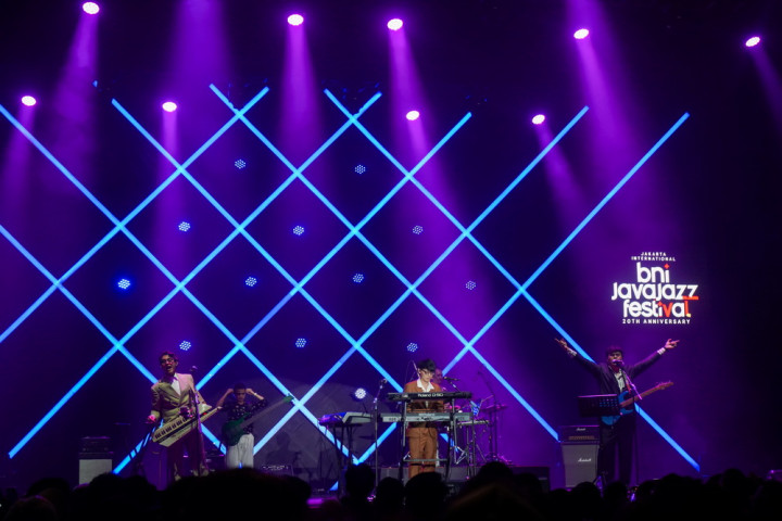 Wijaya80 Perdana Manggung di Java Jazz, Penonton Curhat Diselingkuhi