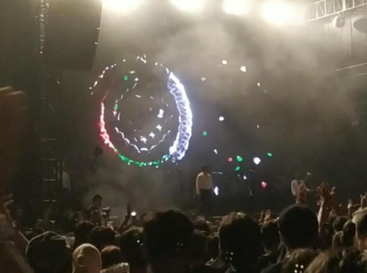 .Feast Suarakan Dukungan Palestina di Konser Pertunjukan Membangun & Menghancurkan