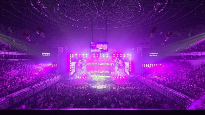 Samsung TV Indonesia Bawa Konser Rossa Here I Am ke Rumah