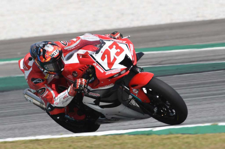 Cium Gravel, Andi Gilang Pasrah Finish 11 di ASB1000 ARRC Sepang