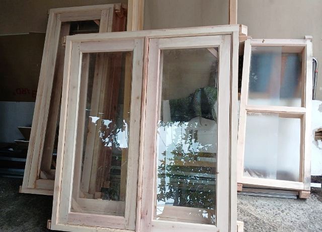 Tips Memilih Kusen Pintu dan Jendela yang Tepat agar Bebas Belang