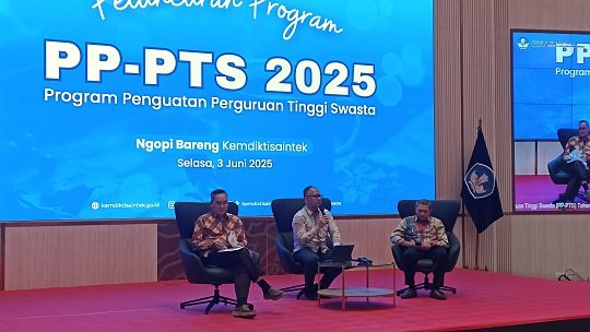 PP-PTS Diluncurkan, Kemendiktisaintek Akselerasi Mutu PTS di Pelosok Indonesia