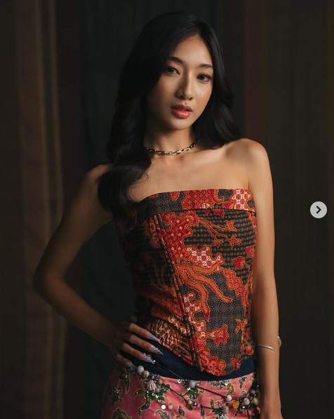 Kuliah di Sydney hingga Kerja Part-Time di Kedai Burger: Cerita Shaz NO NA Sebelum Debut Jadi Idol