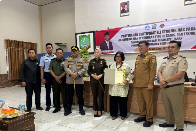 Pemkab Belitung Timur Serahkan Tanah Hibah untuk Pembangunan SMA Garuda