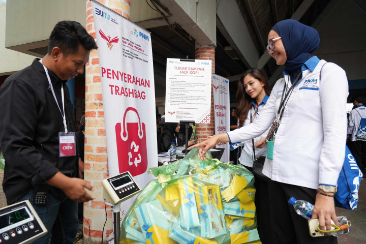 Dukung Pelestarian Lingkungan, 6 Ribu Karyawan PNM Gelar Aksi Bersih-bersih