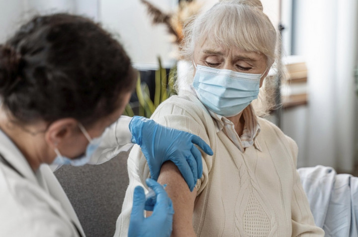 Vaksinasi Ulang Covid-19 jadi Rekomendasi WHO untuk Kelompok Risiko Tinggi