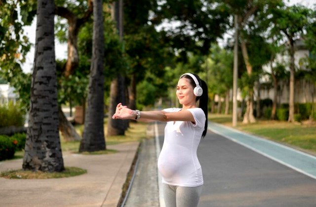    Simak yuk apakah ibu hamil boleh joging? (Foto: Ilustrasi/Dok. Freepik.com)