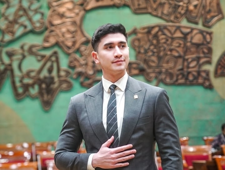 Verrell Bramasta Beri Kejutan Seekor Sapi ke Venna Melinda