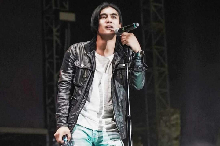 Tak Mau Pusing Urusan Royalti, Charly Van Houten Izinkan Siapa Saja Nyanyikan Lagunya