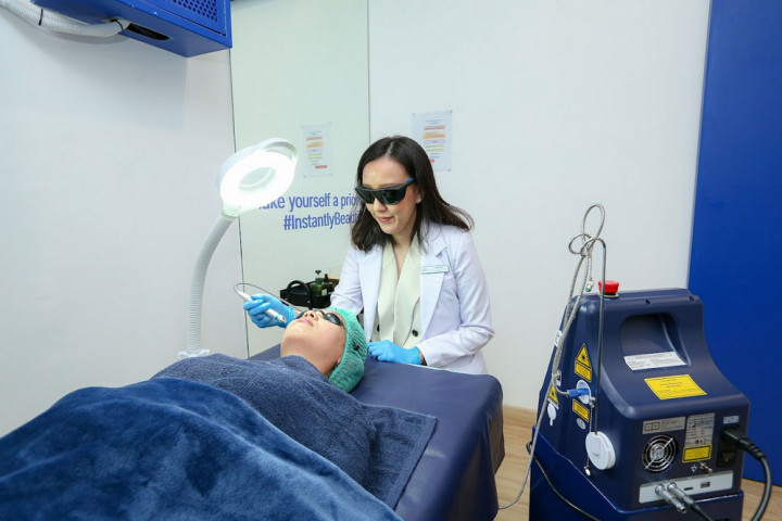 Tak Cukup Pakai Skincare untuk Atasi Permasalahan Kulit