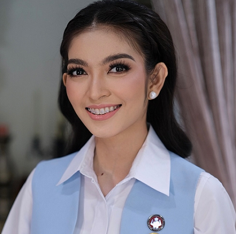 Selvi Ananda, Istri Wakil Presiden RI, Gibran Rakabuming. (Foto: Dok. Instagram/@rama_jee)