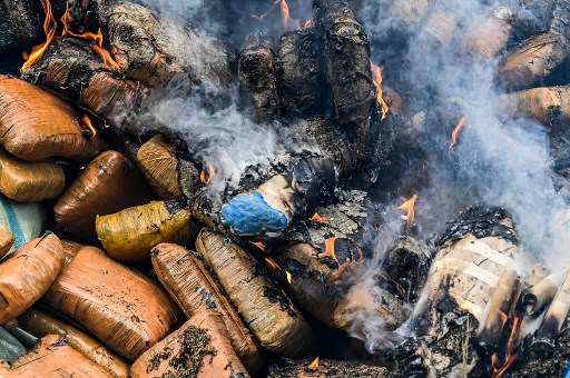 Momen Polda Aceh Musnahkan Ratusan Kilogram Narkoba