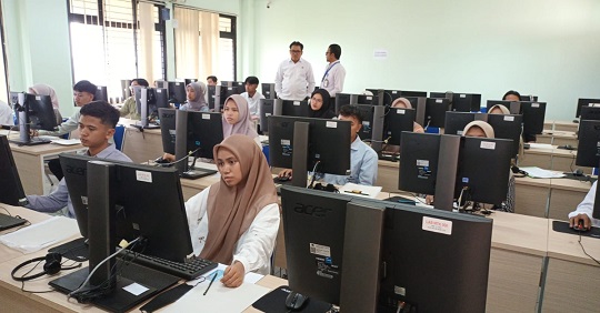 6.685 Peserta Ikut Ujian SSE UM-PTKIN 2025 di UIN Jakarta