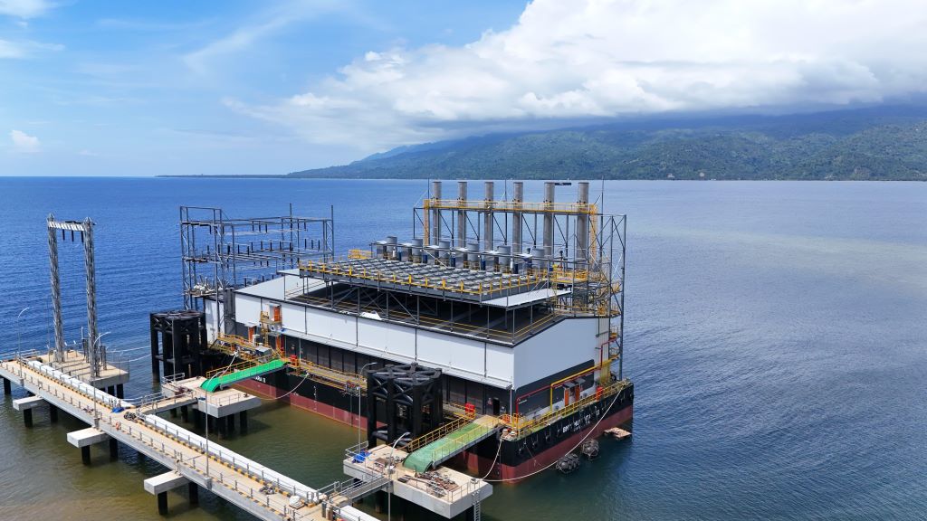 Pembangkit Listrik Kapal Resmi Beroperasi di Sulawesi, PLN Jawab Tantangan Akses Listrik
