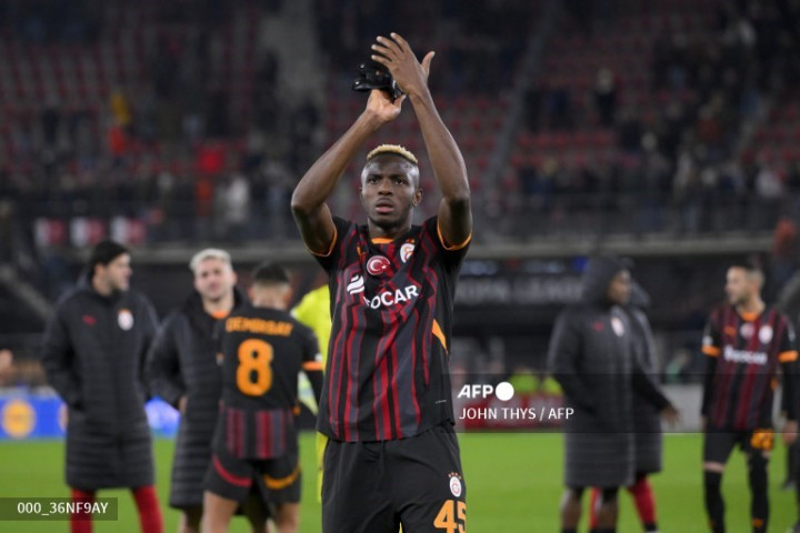 Osimhen Dianggap Lebih Cocok untuk MU