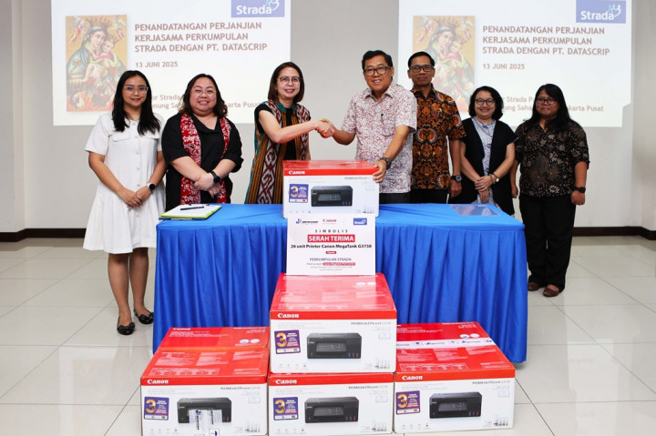 Canon Resmikan MegaTank Print Corner untuk Sekolah Strada