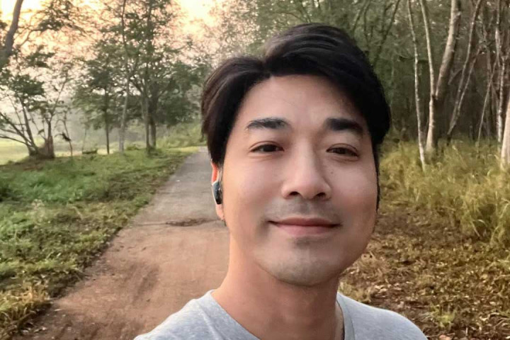 Artis Thailand yang Selamat dari Kecelakaan Pesawat Duduk di Nomor yang Sama dengan Korban Selamat Air India