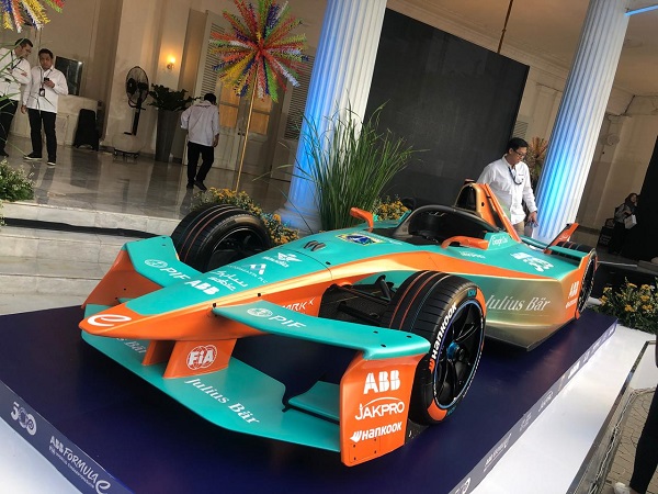 Lebih Kencang dari Formula 1, Intip Spesifikasi Mobil Formula E