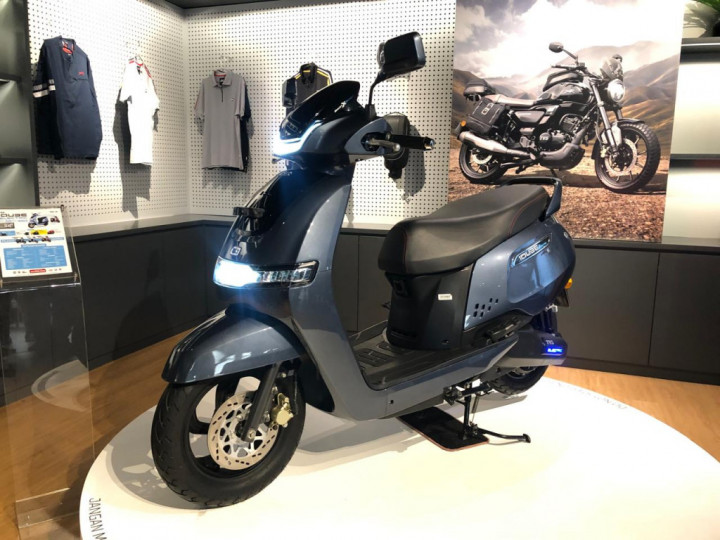 TVS iQube S Bisa Dipesan di Jakarta Fair, Pengiriman Unit Mulai Kapan?