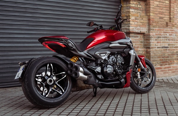 Mengulik Teknologi dan Fitur Ducati XDiavel V4