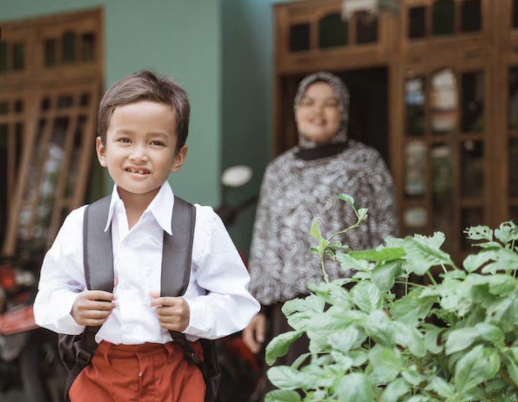 Kesiapan fokus juga bisa dilihat apakah anak bisa tetap berada dalam posisinya dalam rentang waktu delapan sampai 15 menit untuk anak usia empat sampai tujuh tahun. Ilustrasi Freepik