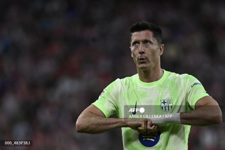 Lewandowski tak Pikirkan Kemungkinan Hengkang dari Barcelona