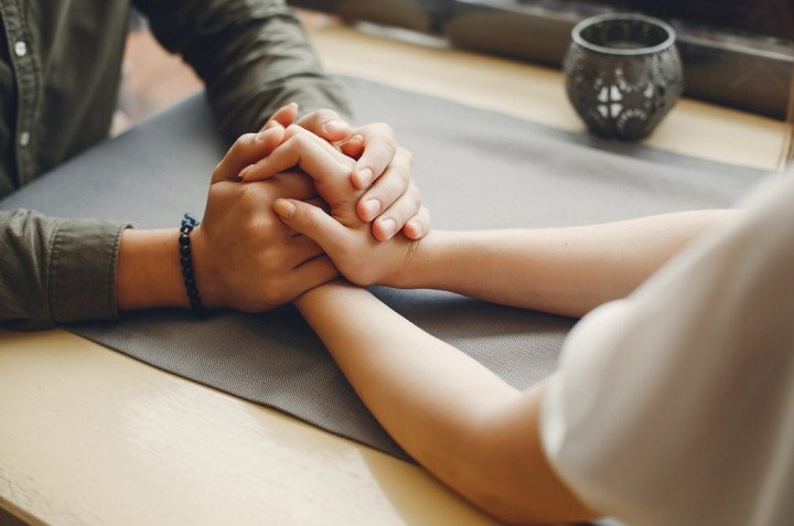 5 Zodiak Ini Perlu Fokus dengan Percintaannya