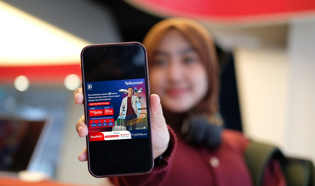 RoaMAX Prestige dan RoaMAX Auto-On menjadi pilihan paket roaming terbaru dari Telkomsel.