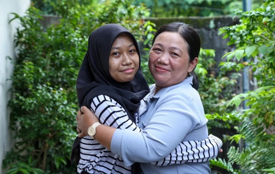 Cerita Artita, Anak Penjual Cireng Tembus Kuliah Gratis di UGM