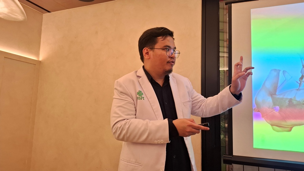 dr. Ermono Superaya, Sp. B.T.K.V, FIATCVS, Dokter spesialis bedah toraks, kardiak, dan vaskular RS Pondok Indah. Dok. Aulia/Medcom