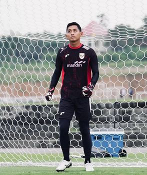 Reza Arya Ukir <i>Save of The Season</i> Versi PSM Makassar