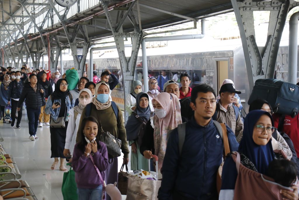 KAI Daop 1 Jakarta mengimbau seluruh pelanggan untuk datang lebih awal ke stasiun. Dok. KAI