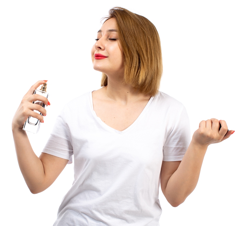 Semprot parfum langsung ke kulitmu, terutama di titik-titik nadi, seperti pergelangan tangan, leher, atau belakang telinga. Ilustrasi Freepik